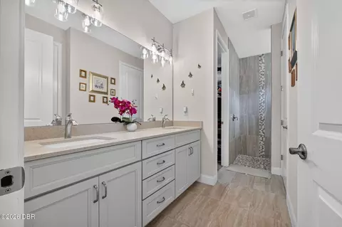 Bath - 128 Briargate Look, Ormond Beach, FL 32174 photo 1 of 3