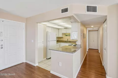Kitchen - 1415 Ocean Shore Blvd, Ormond Beach, FL 32176 photo 2 of 2
