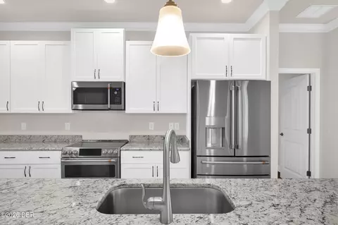 Kitchen - 3128 Lizmore Cir, Ormond Beach, FL 32174 photo 4 of 5
