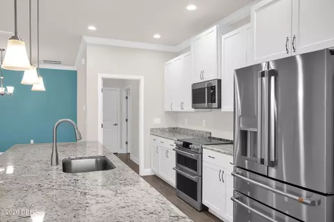 Kitchen - 3128 Lizmore Cir, Ormond Beach, FL 32174 photo 5 of 5