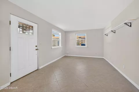 Living - 62 Brooks Dr, Ormond Beach, FL 32176 photo 1 of 3