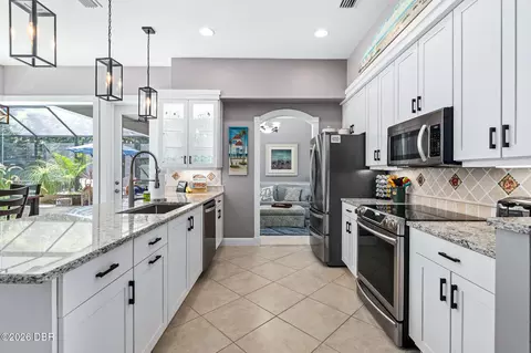 Kitchen - 109 Bay Lake Dr, Ormond Beach, FL 32174 photo 3 of 6