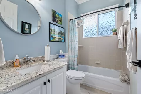 Bath - 109 Bay Lake Dr, Ormond Beach, FL 32174 photo 4 of 4