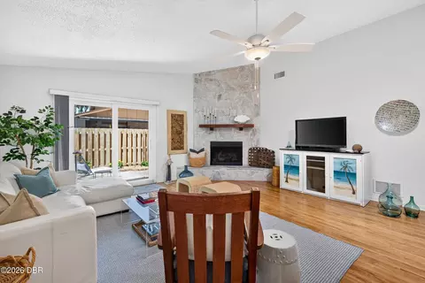 Living - 3 Soco Trl, Ormond Beach, FL 32174 photo 4 of 5