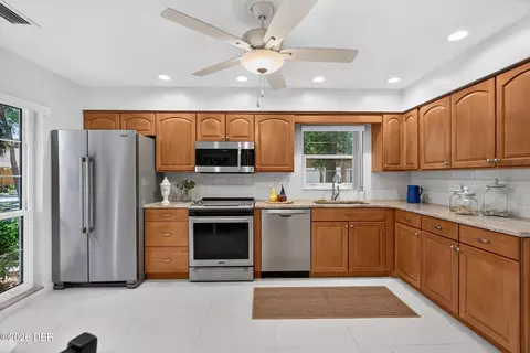 Kitchen - 3 Soco Trl, Ormond Beach, FL 32174 photo 2 of 5