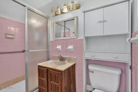 Bath - 779 Timothy St, Ormond Beach, FL 32174 photo 1 of 2