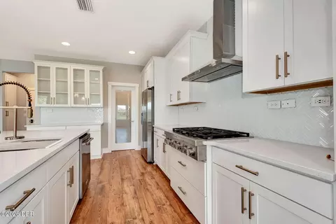 Kitchen - 303 Five Island Dr, Saint Augustine, FL 32080 photo 6 of 7