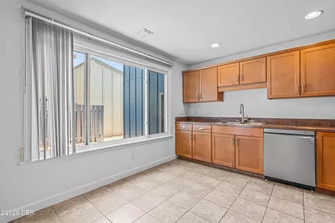 Kitchen - 212 Pine Cone Trl, Ormond Beach, FL 32174 photo 3 of 3