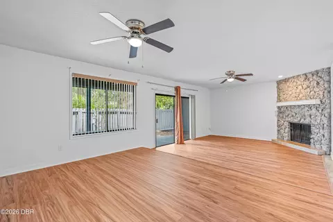 Living - 212 Pine Cone Trl, Ormond Beach, FL 32174 photo 3 of 6