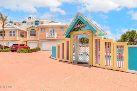 Exterior - 3000 Ocean Shore Blvd, Ormond Beach, FL 32176 photo 2 of 15