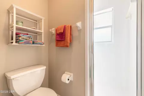 Bath - 3000 Ocean Shore Blvd, Ormond Beach, FL 32176 photo 3 of 6