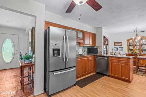 Kitchen - 13 Timber Trl, Ormond Beach, FL 32174 photo 3 of 4