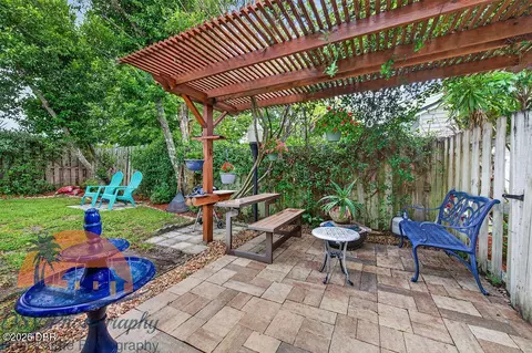Exterior - 16 Misners Trl E, Ormond Beach, FL 32174 photo 2 of 7