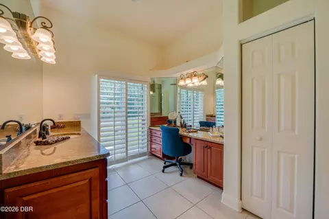 Bath - 25 Remington Rd, Ormond Beach, FL 32174 photo 1 of 9