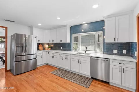 Kitchen - 4 Saint Johns Pl, Ormond Beach, FL 32176 photo 1 of 3