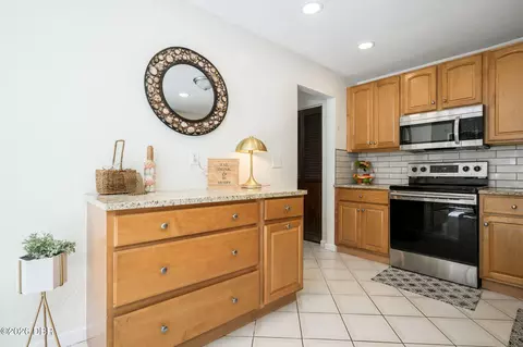 Kitchen - 26 Soco Trl, Ormond Beach, FL 32174 photo 2 of 3