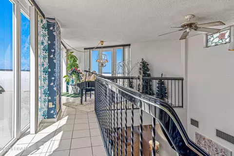 Entry Way - 395 S Atlantic Ave, Ormond Beach, FL 32176 photo 3 of 4
