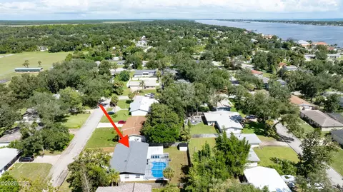 View/Area - 911 Woodmere Cir, Ormond Beach, FL 32174 photo 5 of 6