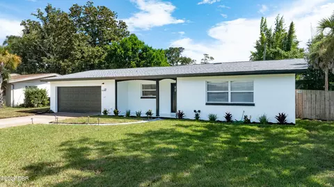 Exterior - 911 Woodmere Cir, Ormond Beach, FL 32174 photo 2 of 11