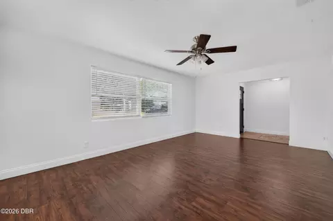Living - 911 Woodmere Cir, Ormond Beach, FL 32174 photo 2 of 5