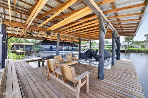 Exterior - 1613 Juno Trl, Astor, FL 32102 photo 2 of 7