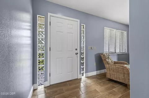 Entry Way - 1613 Juno Trl, Astor, FL 32102 photo 3 of 5