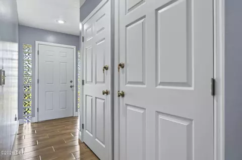 Entry Way - 1613 Juno Trl, Astor, FL 32102 photo 4 of 5