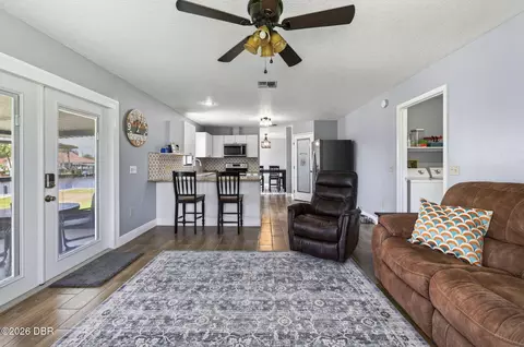 Living - 1613 Juno Trl, Astor, FL 32102 photo 4 of 6