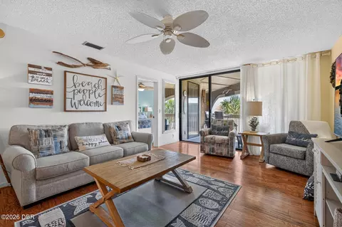 Living - 180 Ocean Hibiscus Dr, Saint Augustine, FL 32080 photo 2 of 5