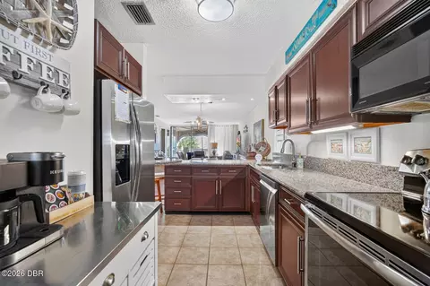 Kitchen - 180 Ocean Hibiscus Dr, Saint Augustine, FL 32080 photo 4 of 4