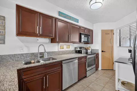 Kitchen - 180 Ocean Hibiscus Dr, Saint Augustine, FL 32080 photo 2 of 4