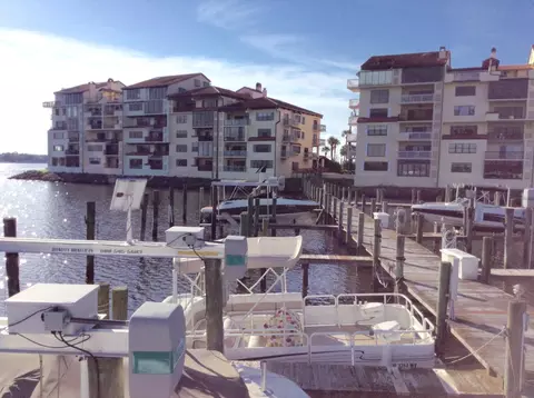 613 Marina Point Dr, Daytona Beach, FL 32114