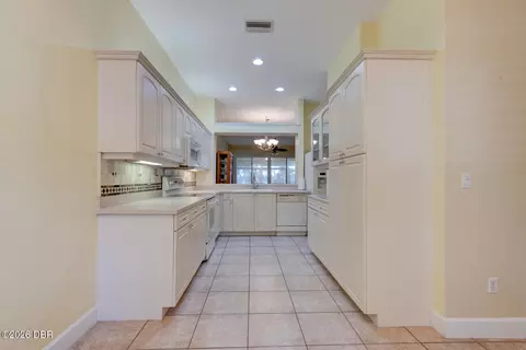 Kitchen - 3005 Glin Cir, Ormond Beach, FL 32174 photo 1 of 4