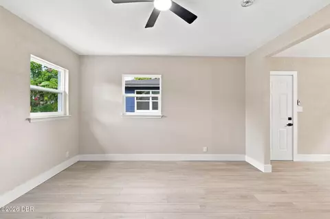 Living - 264 Laws Ln, Ormond Beach, FL 32174 photo 3 of 4