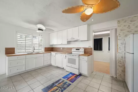 Kitchen - 3 Ocean Edge Dr, Ormond Beach, FL 32176 photo 4 of 5