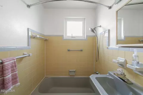 Bath - 3 Ocean Edge Dr, Ormond Beach, FL 32176 photo 5 of 5