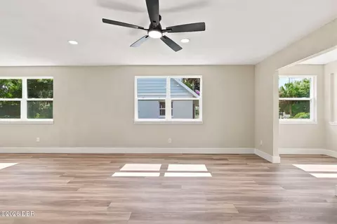 Living - 256 Laws Ln, Ormond Beach, FL 32174 photo 5 of 11