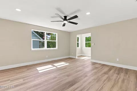 Living - 256 Laws Ln, Ormond Beach, FL 32174 photo 6 of 11