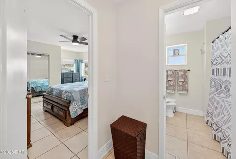Entry Way - 71 Fairview Ave, Ormond Beach, FL 32174 photo 2 of 2