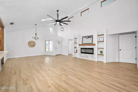 Living - 5 Winding Woods Trl, Ormond Beach, FL 32174 photo 3 of 3