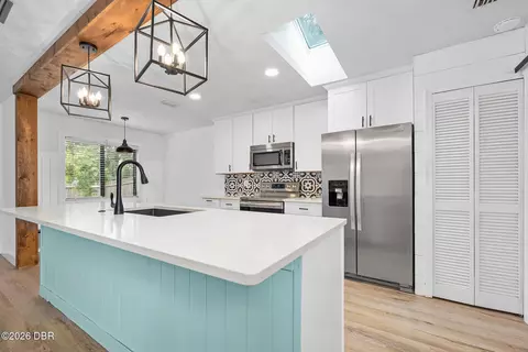 Kitchen - 5 Winding Woods Trl, Ormond Beach, FL 32174 photo 2 of 6
