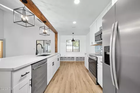 Kitchen - 5 Winding Woods Trl, Ormond Beach, FL 32174 photo 4 of 6