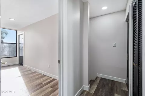 Entry Way - 5500 Ocean Shore Blvd, Ormond Beach, FL 32176 photo 4 of 6