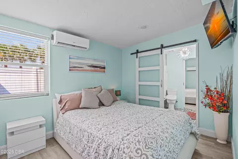 Bedroom - 7 River Dr, Ormond Beach, FL 32176 photo 2 of 5