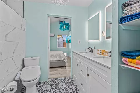 Bath - 7 River Dr, Ormond Beach, FL 32176 photo 2 of 7