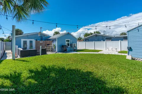 Exterior - 7 River Dr, Ormond Beach, FL 32176 photo 5 of 9