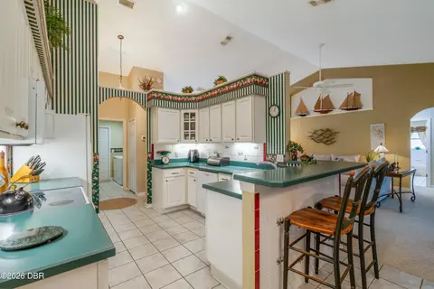 Kitchen - 3626 Mallow Dr, Ormond Beach, FL 32174 photo 2 of 3
