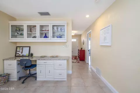 Entry Way - 4 Smugglers Cv, Ormond Beach, FL 32176 photo 2 of 2