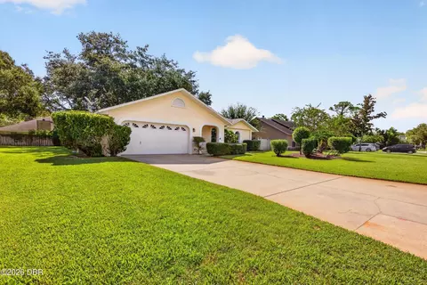 Exterior - 9 China Moon Dr, Ormond Beach, FL 32174 photo 12 of 14