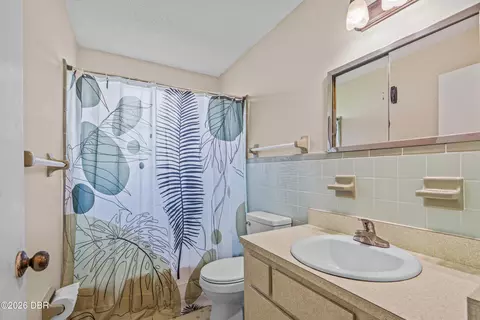 Bath - 211 Sanchez Ave, Ormond Beach, FL 32174 photo 1 of 3